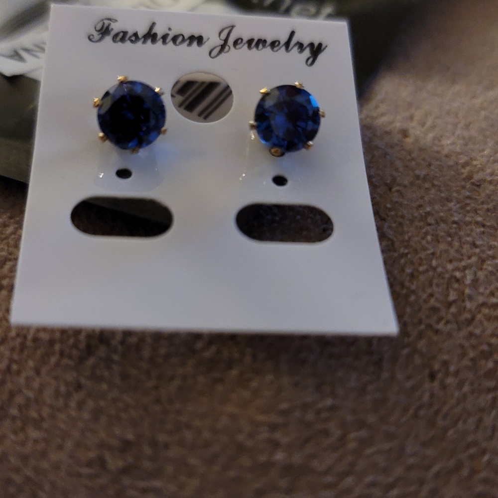 Stud earrings brand new blue pair and black pair